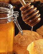 Honey of the proper type and grade can have remarkable health properties. Photo credit: USDA Scott Bauer